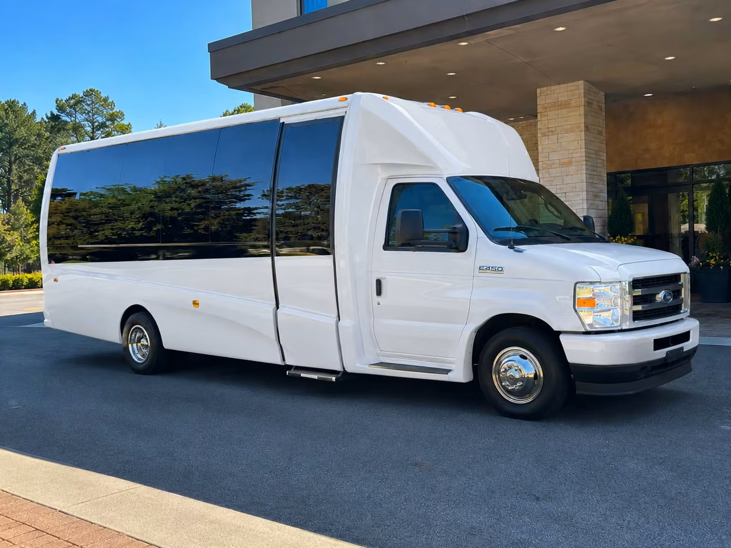 arts performing arts and stem field trips in yakima are a perfect fit for minibus rentals