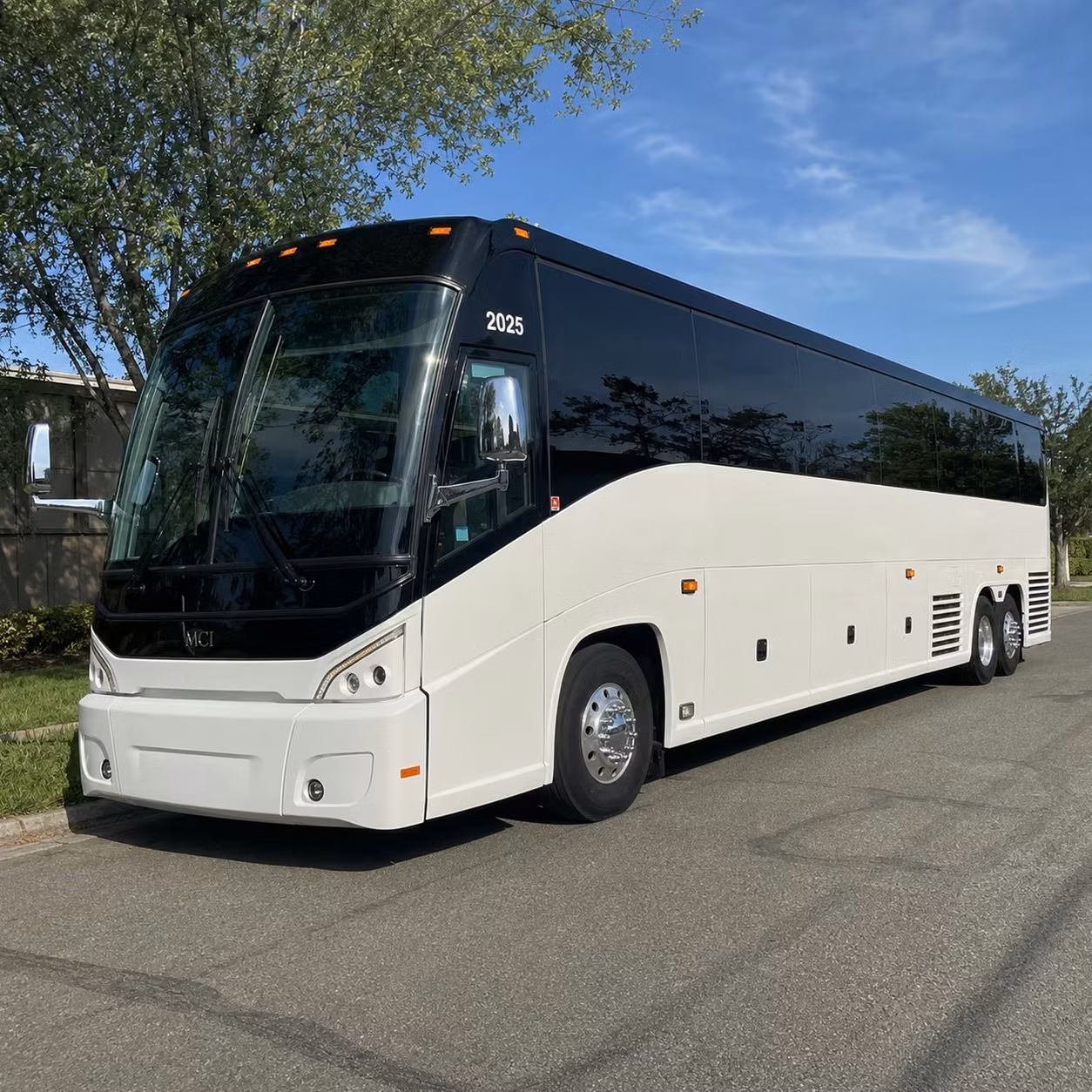 charter bus rentals from yakima to spokane for sports teams and fan groups