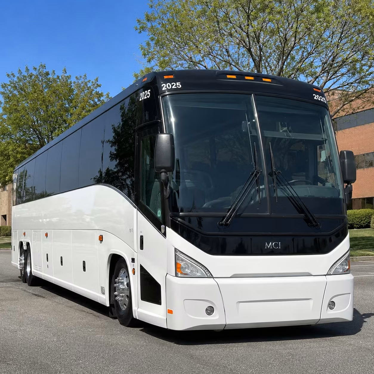 charter buses for big shows at the yakima valley sundome