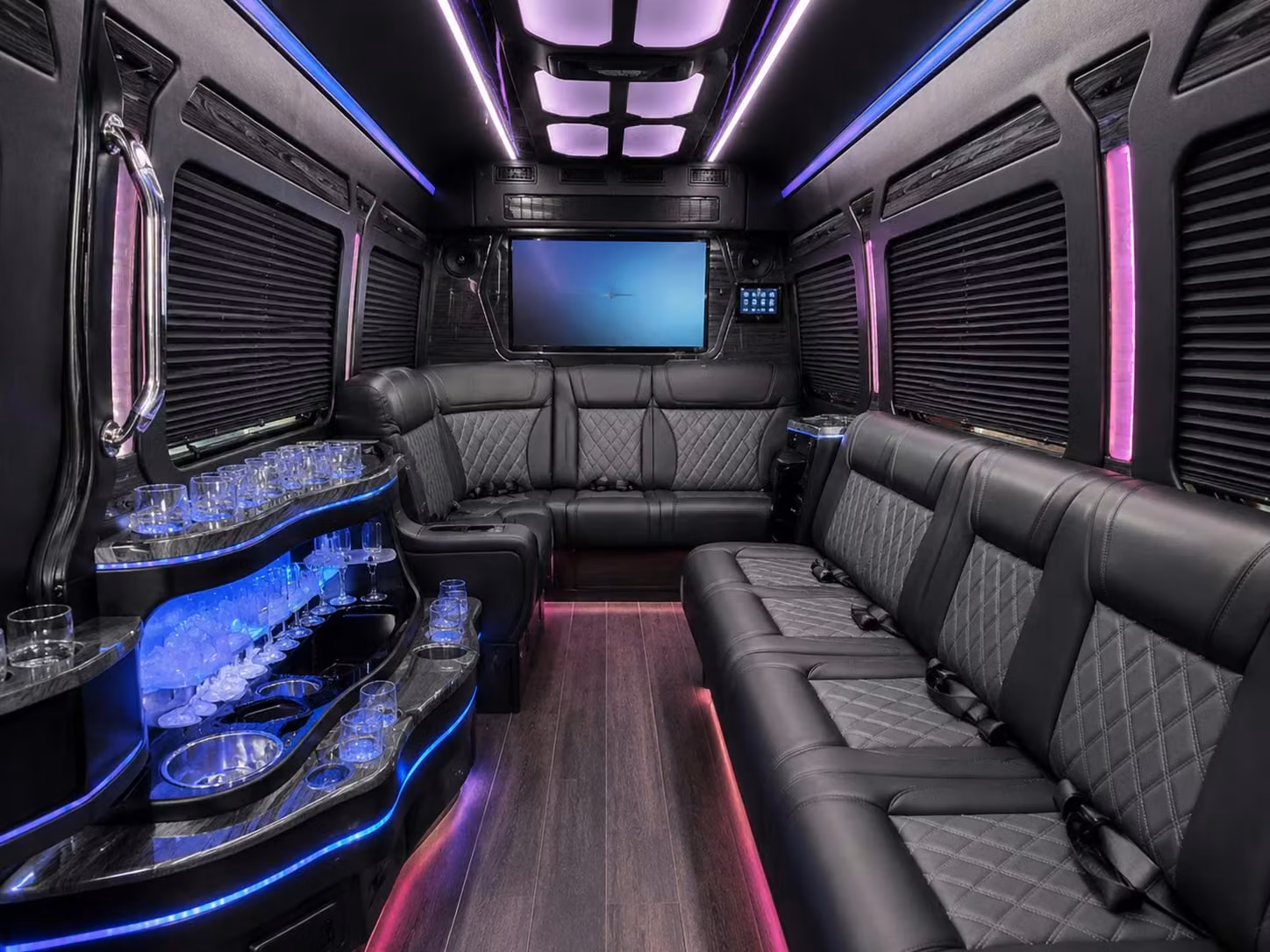 finding the right size bus for your yakima wedding guest count is simple