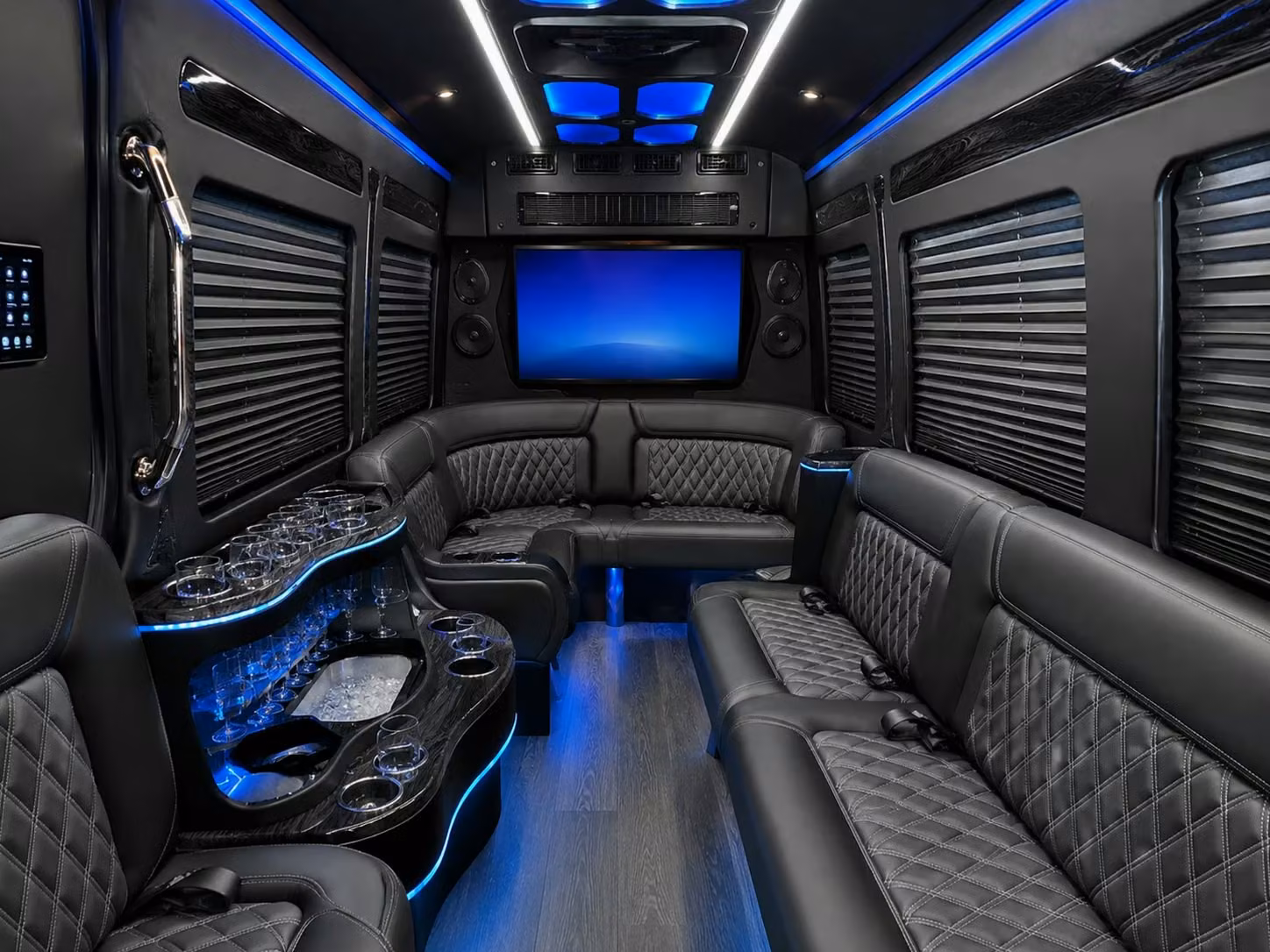 high school and college athletic transportation around yakima