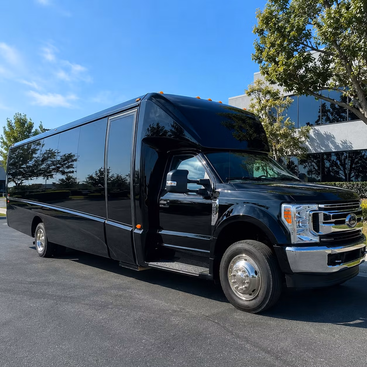 on prom night a minibus rental in yakima keeps smaller groups moving together without the oversized price tag